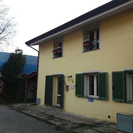 Casa Camilla Apartment เวียเรจโจ ภายนอก รูปภาพ