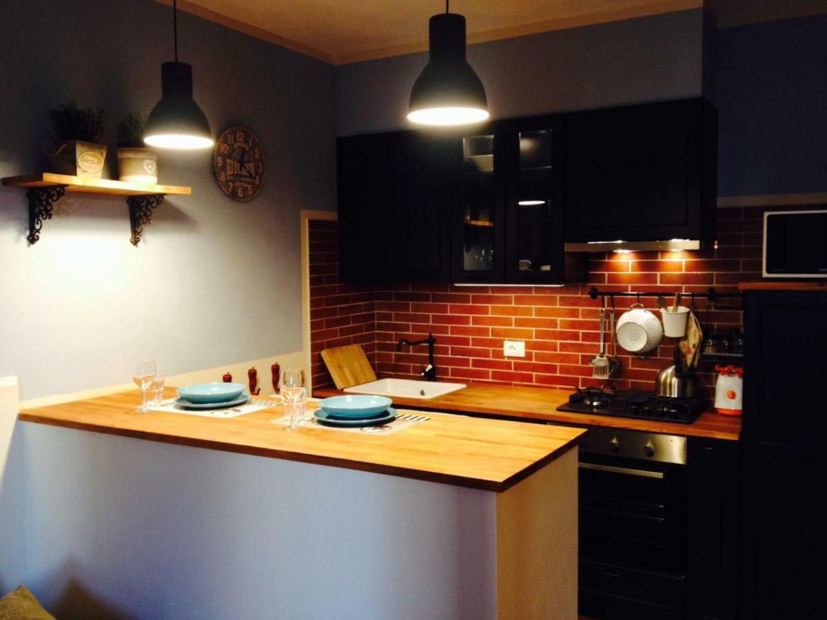 Casa Camilla Apartment เวียเรจโจ ภายนอก รูปภาพ