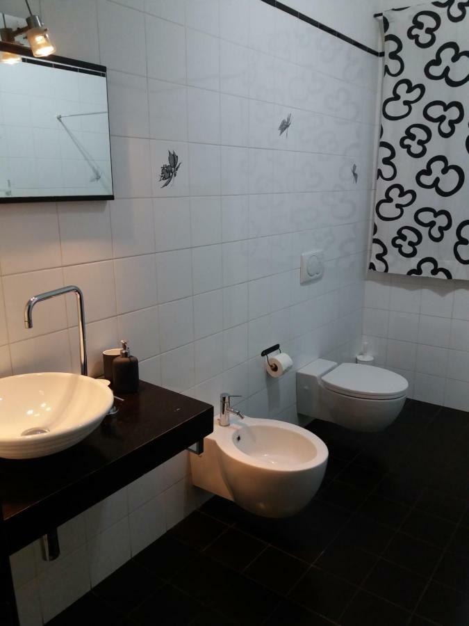 Casa Camilla Apartment เวียเรจโจ ภายนอก รูปภาพ