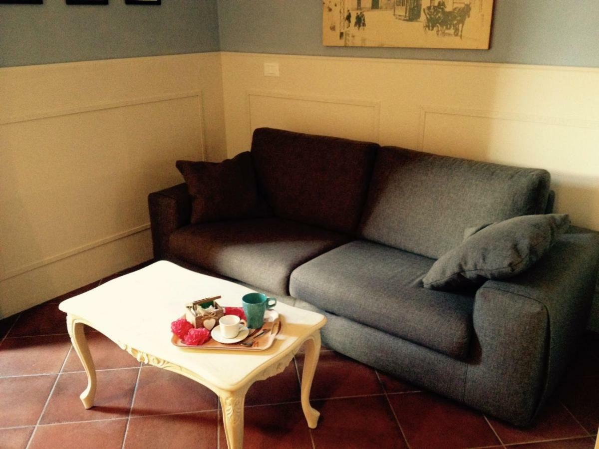 Casa Camilla Apartment เวียเรจโจ ภายนอก รูปภาพ